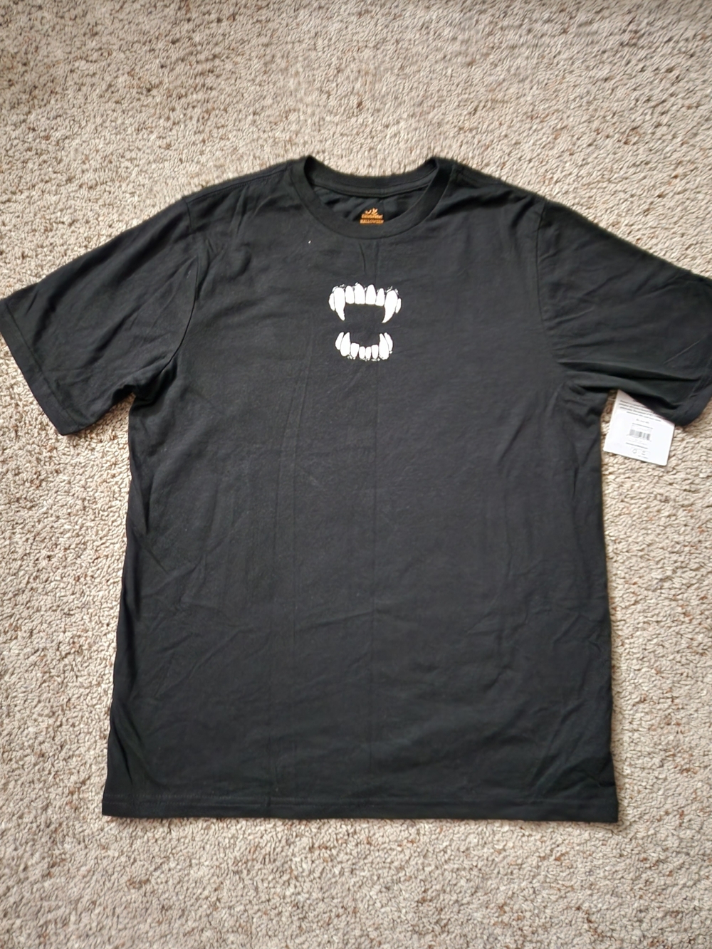 Black Short-Sleeve Tee with White Fang Graphic Size XL(14/16) Youth